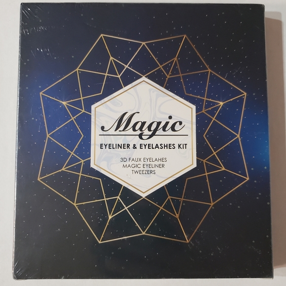 Magnetic Eyelash Kit - Picture 2 of 6